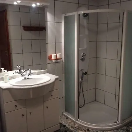 Апартаменты Unterm Walnussbaum Dorfstr.96