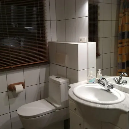 Unterm Walnussbaum Dorfstr.96 Апартаменты *